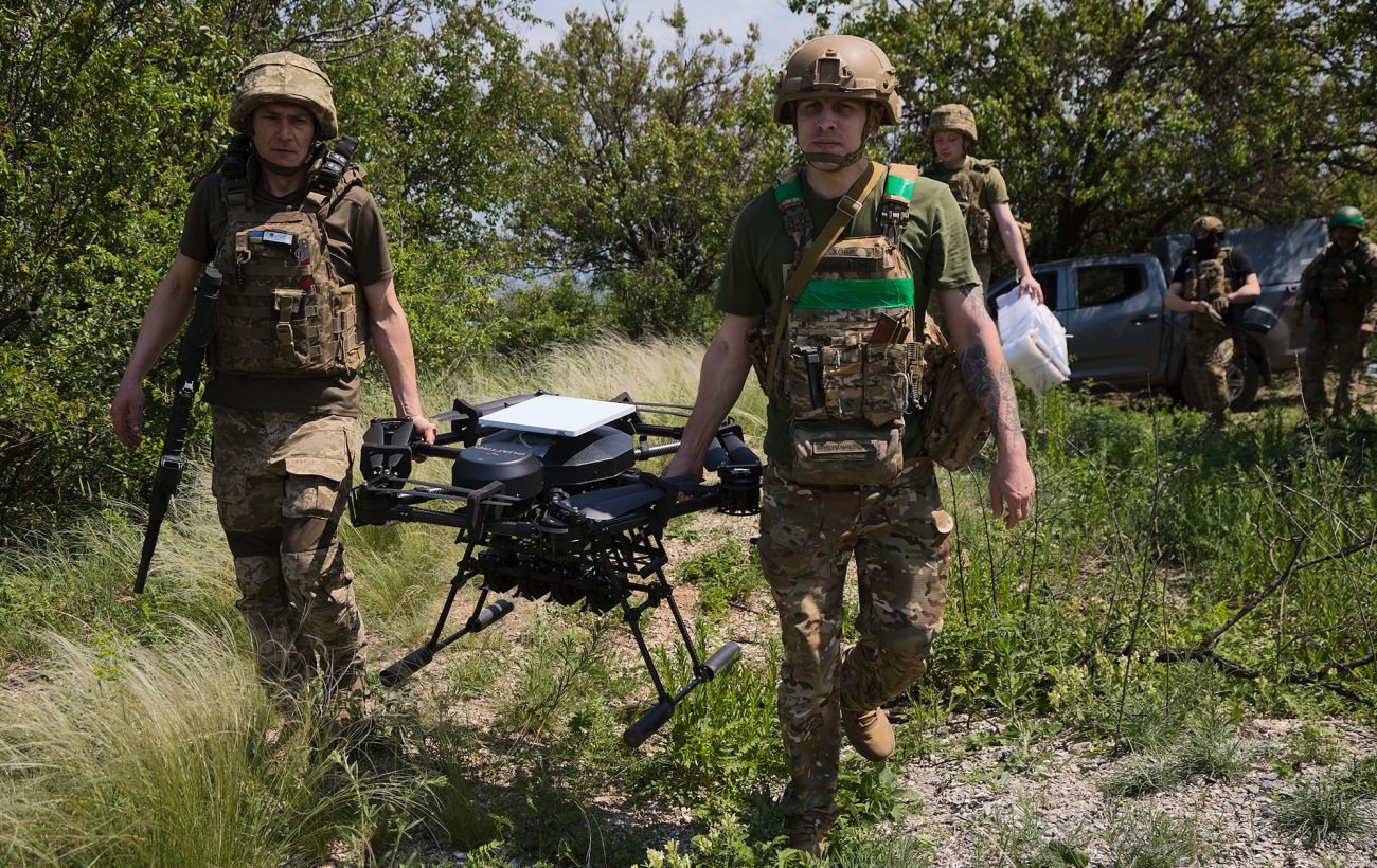 Українські дрони середньої дальності почали «вільне полювання» на логістику РФ у тилу