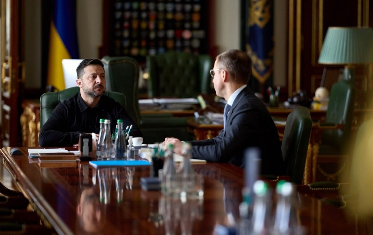 Зеленський обговорив із Корецьким призначення в.о. глави МЗС: посаду обійме Андрій Сибіга