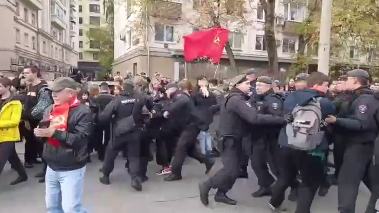У Москві на мітингу КПРФ затримали близько 60 осіб