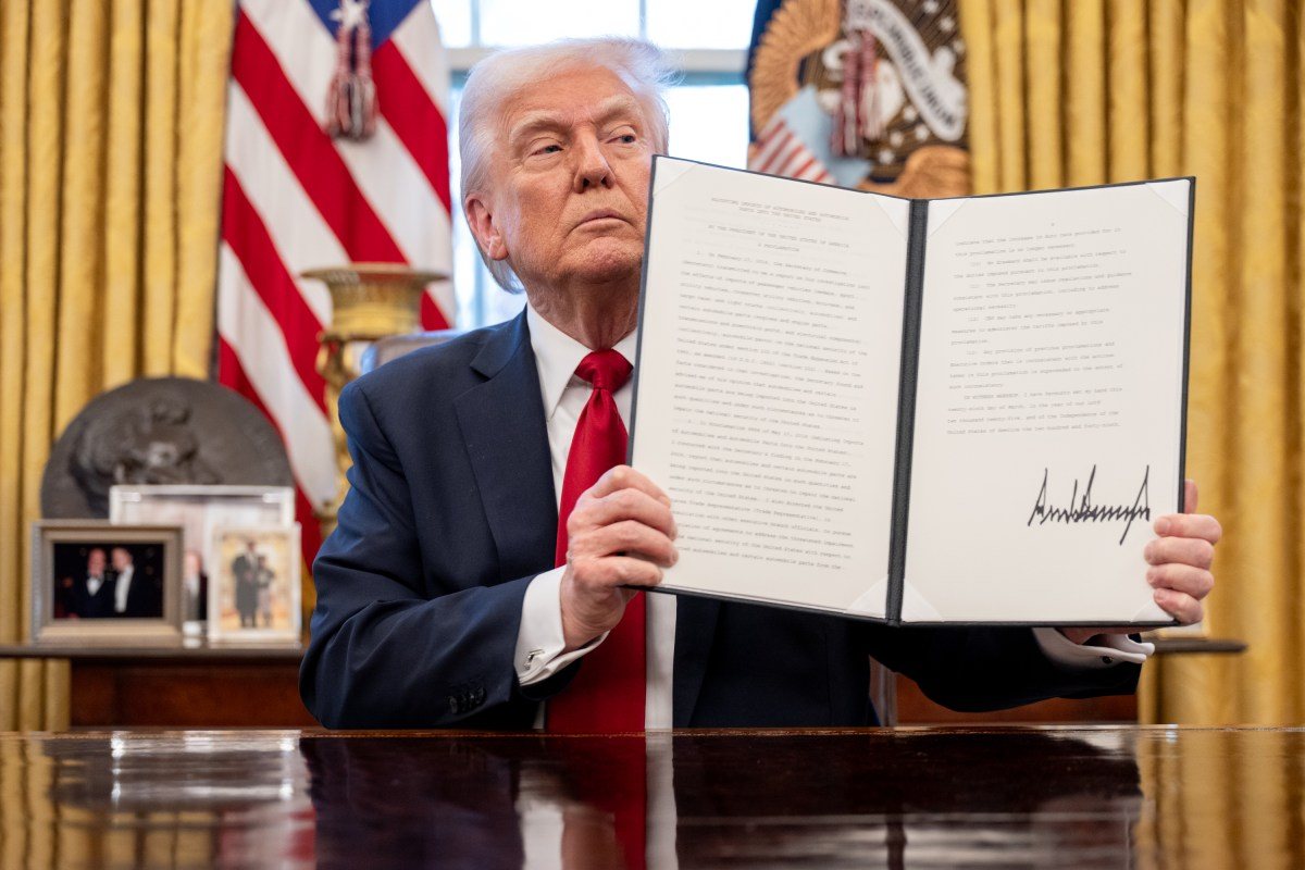 Даймон попередив про резервний статус долара на тлі політики Трампа