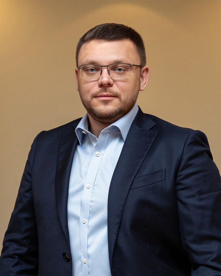 НАБУ звітує про підозри екскерівникам влади та 76 чинних вироків