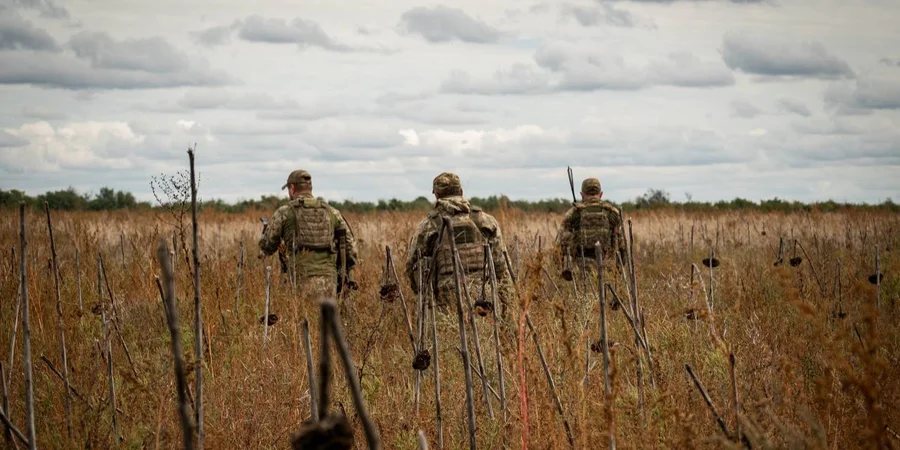 Зеленський вніс до Ради законопроєкти про продовження воєнного стану і мобілізації