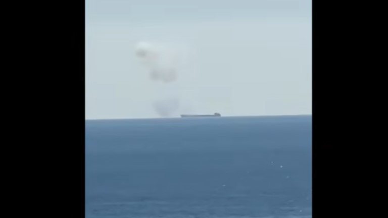 У Чорному морі біля Румунії затонуло судно з українським зерном, двоє моряків загинули