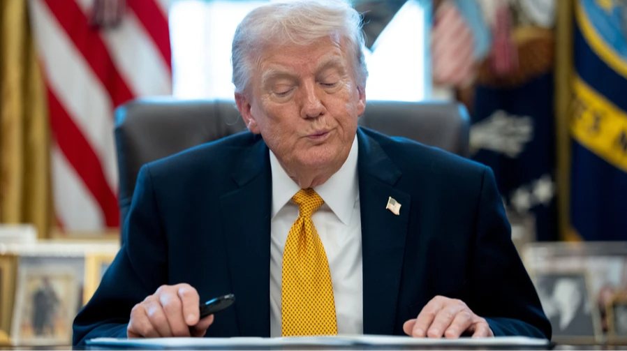 Трамп оголосив про завершення перемир'я з Іраном після нових атак