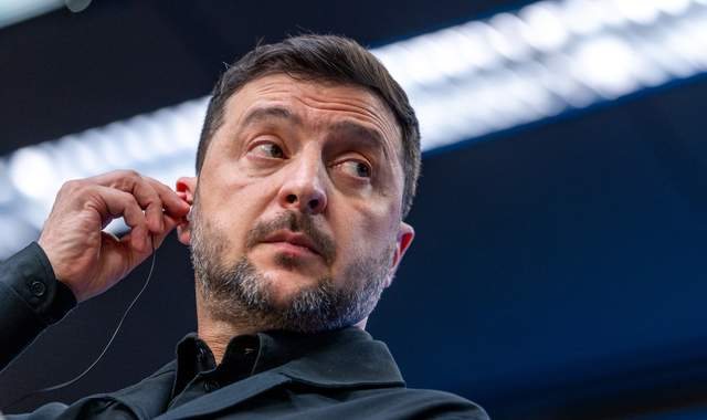 Зеленський про мітинги: Сирський точно не «чорт», і це треба поважати