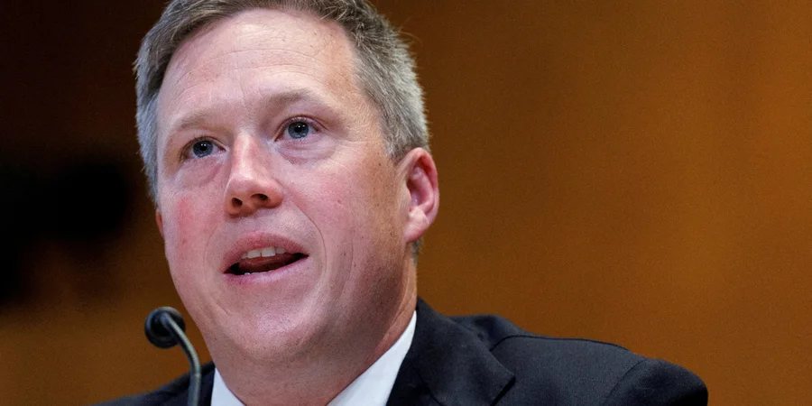 Міністр Сухопутних військ США подав у відставку після конфлікту з Гегсетом