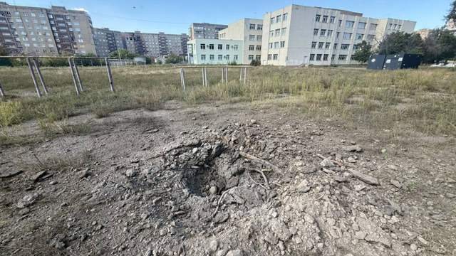 Росіяни скинули авіабомбу на евакуаційний пункт у Краматорську: є постраждалі