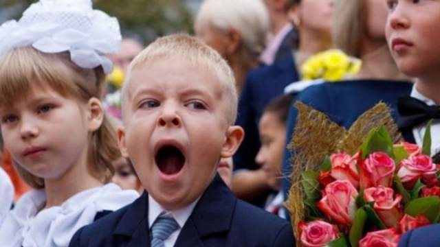Освітня омбудсменка закликала школи відмовитися від масових лінійок 1 вересня