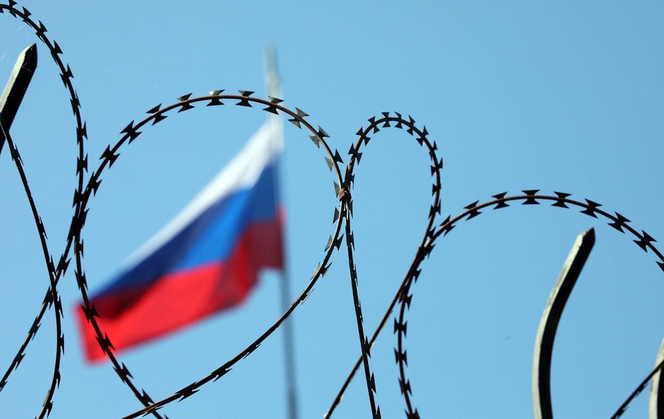 ЄС представив проєкт найбільшого санкційного списку проти російського ВПК на 1576 позицій