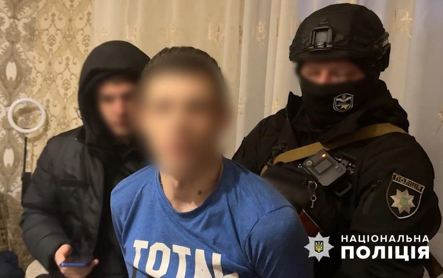 Псевдоволонтер прийшов до матері зниклого військового