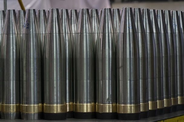 Міністр оборони Естонії йде у відставку через скандал із закупівлею снарядів для України