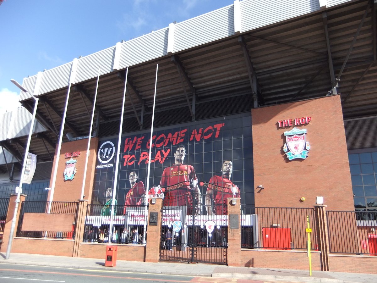 Liverpool упустив 2:0 у першому домашньому матчі Іраоли
