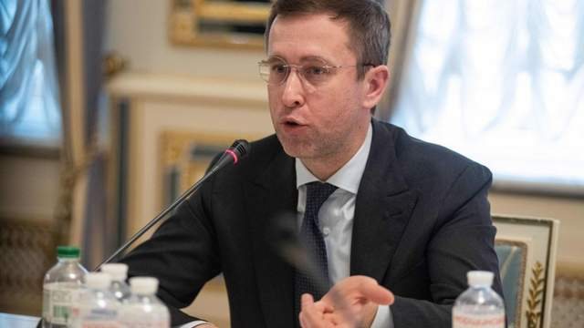 Уряд скоротить понад 4 тисячі вакансій і п'яту частину заступників міністрів