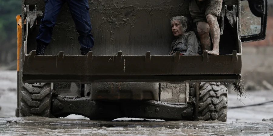 У Непалі через повінь зникли безвісти майже 400 туристів, загинула 31 людина