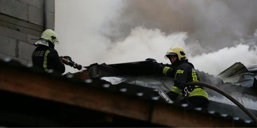 РФ атакувала захід України: у Рівному загинув чоловік, у Луцьку повторно уражено підприємство з іноземними інвестиціями